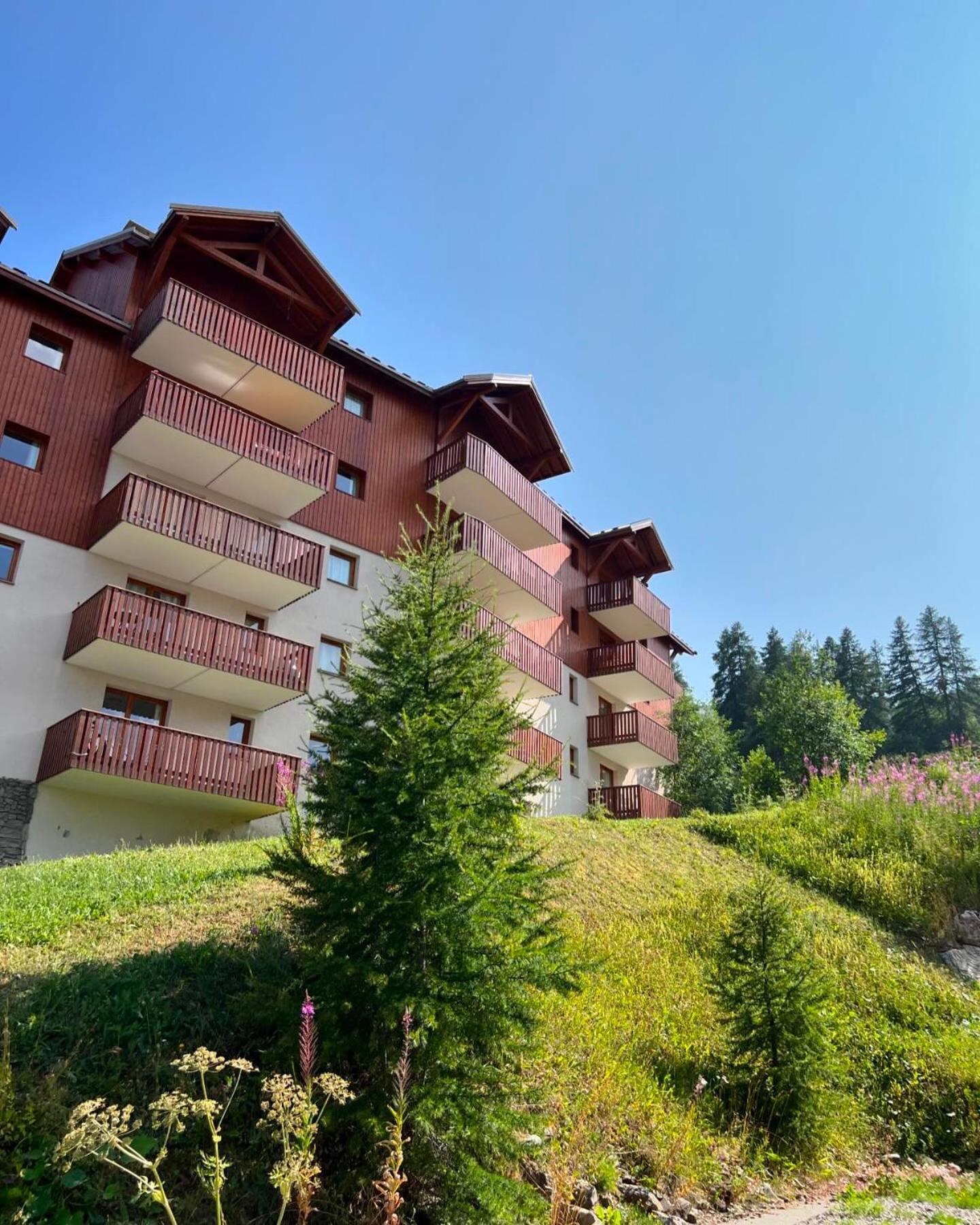 פוי-סן-ונסן Appartement 4 Personnes Avec Piscine Interieure מראה חיצוני תמונה